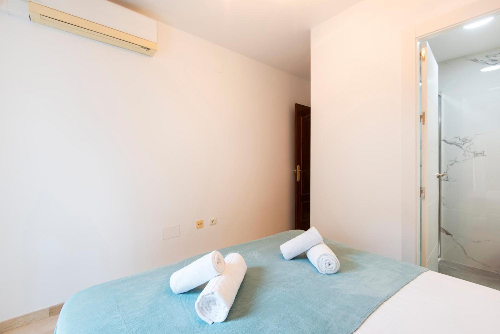 Victoria Square 2, Center Apartment Malaga Luaran gambar